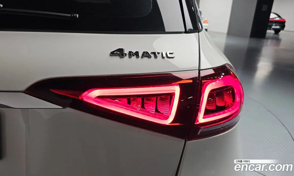 Mercedes-Benz GLE-Class 2023 3.0 автомат (гидро), фото 8