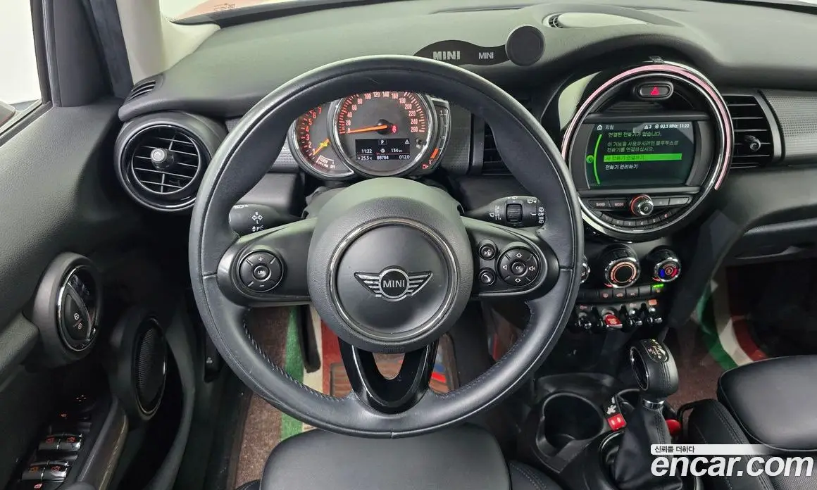 Mini Cooper 2018 1.5 автомат (гидро), фото 19 Mini Cooper 2018 1.5 автомат (гидро), фото 19