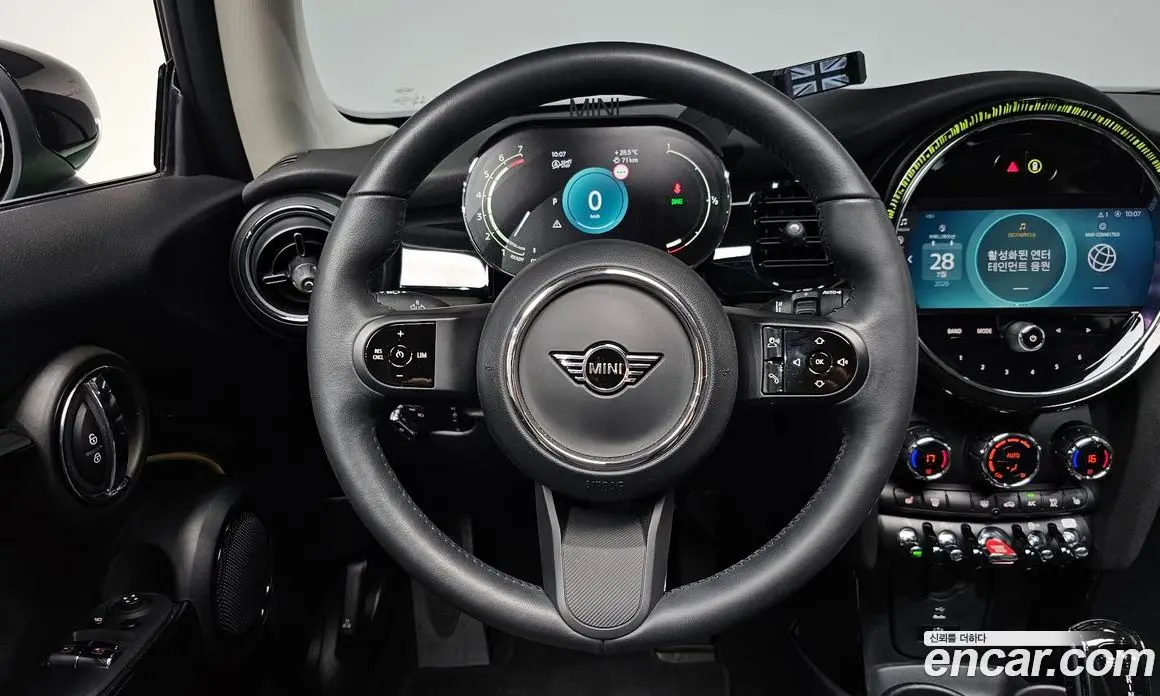 Mini Cooper 2023 1.5 автомат (гидро), фото 18 Mini Cooper 2023 1.5 автомат (гидро), фото 18