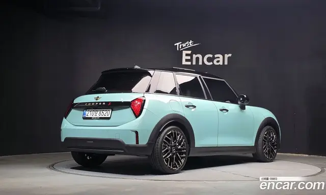Mini Cooper 2025 2.0 автомат (гидро), миниатюра 2 Mini Cooper 2025 2.0 автомат (гидро), миниатюра 2