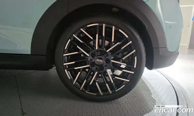 Mini Cooper 2025 2.0 автомат (гидро), миниатюра 7 Mini Cooper 2025 2.0 автомат (гидро), миниатюра 7