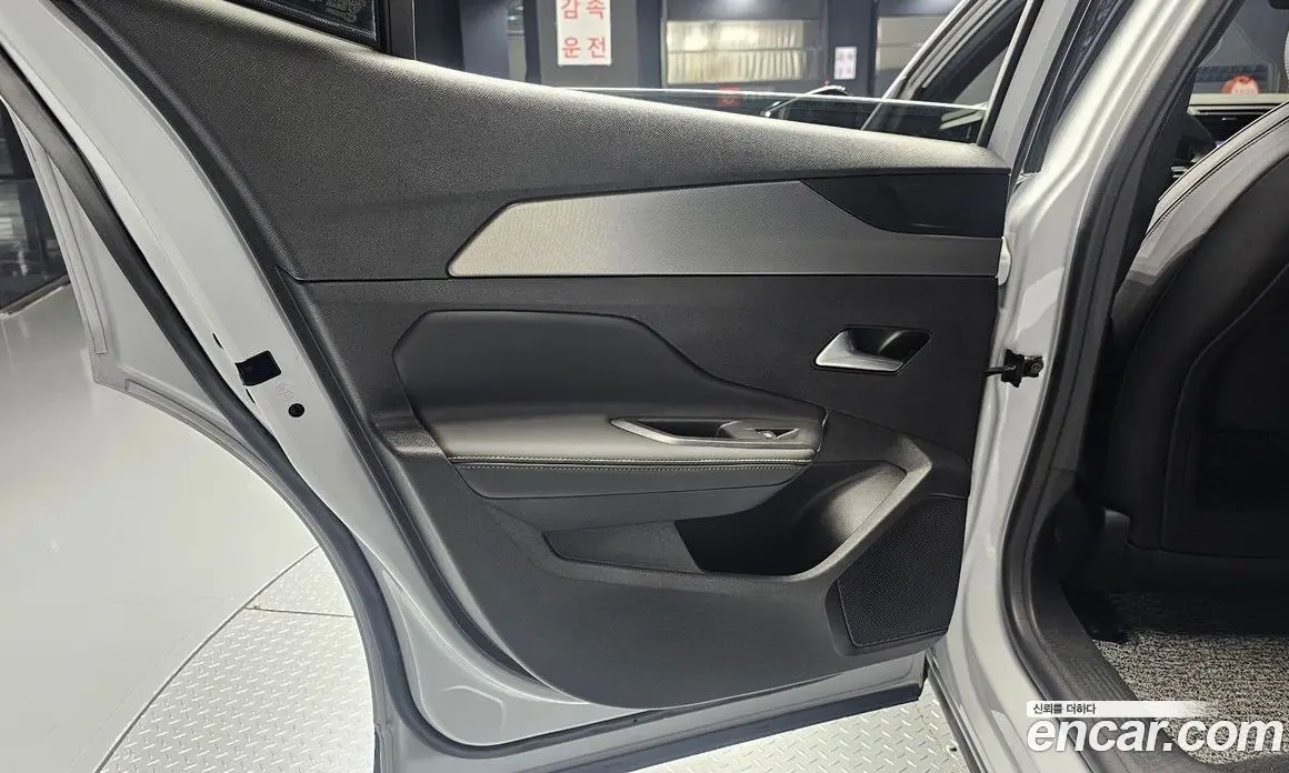 Peugeot 408 2024 1.2 автомат (гидро), фото 15 Peugeot 408 2024 1.2 автомат (гидро), фото 15