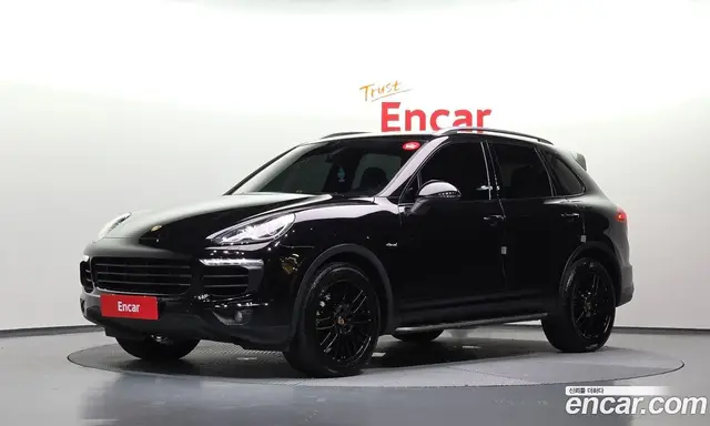 Porsche Cayenne, 2015, 99 329 км
