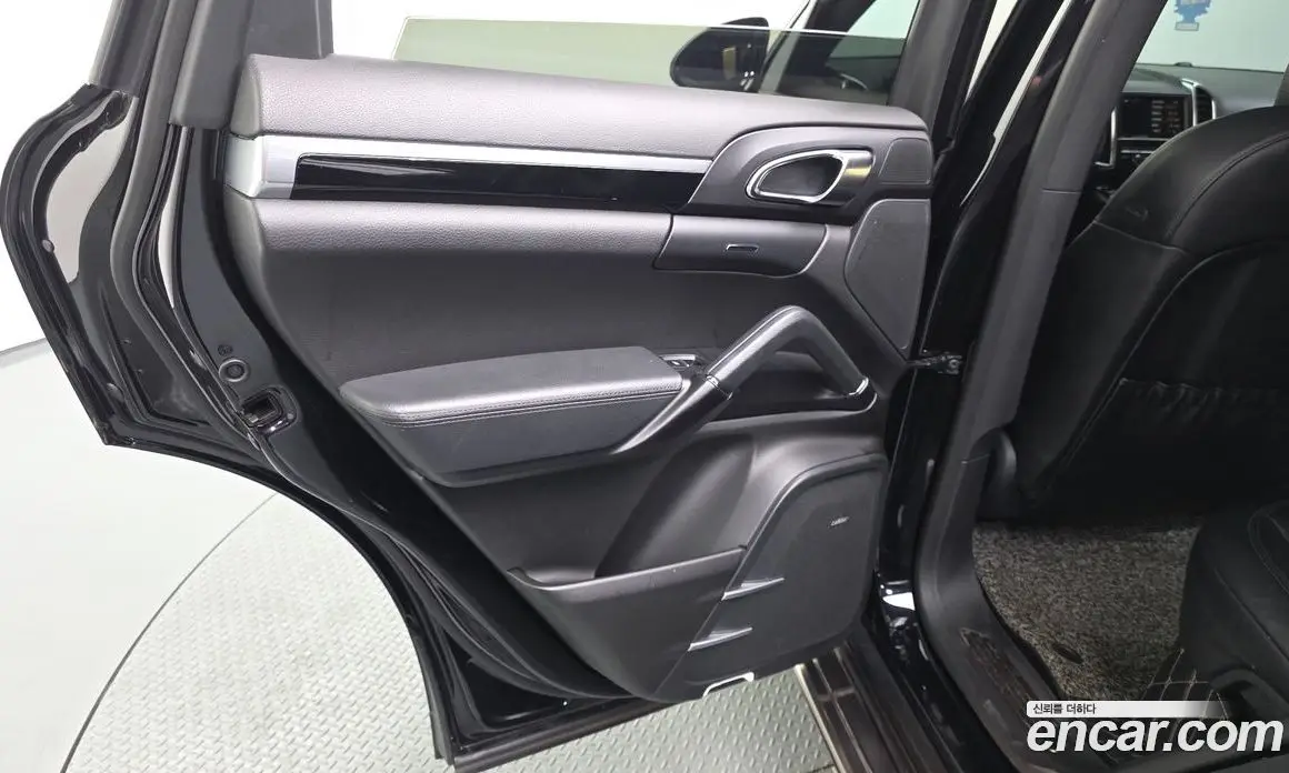 Porsche Cayenne 2015 3.0 автомат (гидро), фото 15 Porsche Cayenne 2015 3.0 автомат (гидро), фото 15