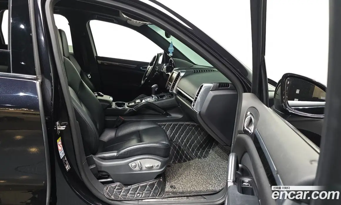 Porsche Cayenne 2015 3.0 автомат (гидро), фото 17 Porsche Cayenne 2015 3.0 автомат (гидро), фото 17