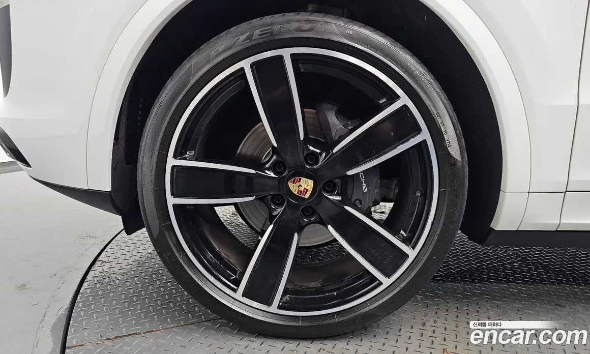 Porsche Cayenne 2023 3.0 автомат (гидро), фото 4 Porsche Cayenne 2023 3.0 автомат (гидро), фото 4