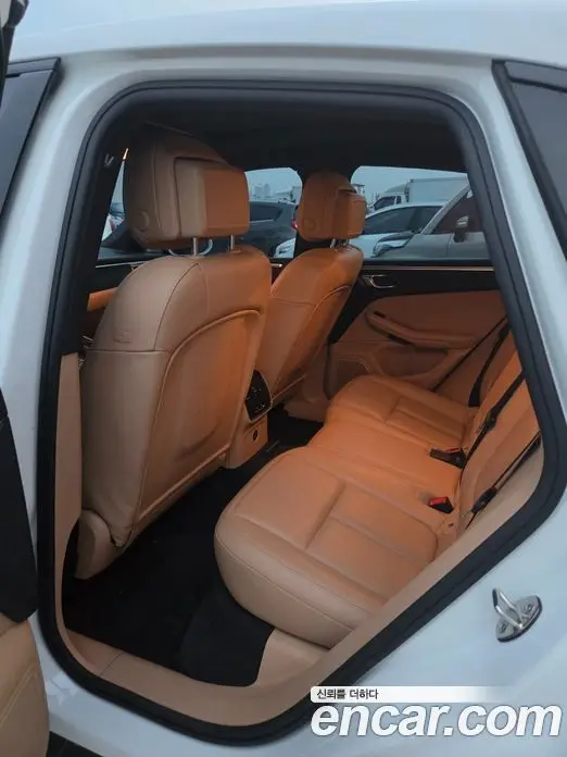 Porsche Macan 2018 2.0 автомат (гидро), фото 14