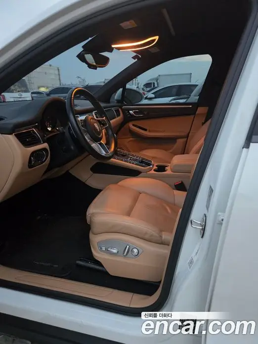 Porsche Macan 2018 2.0 автомат (гидро), фото 15