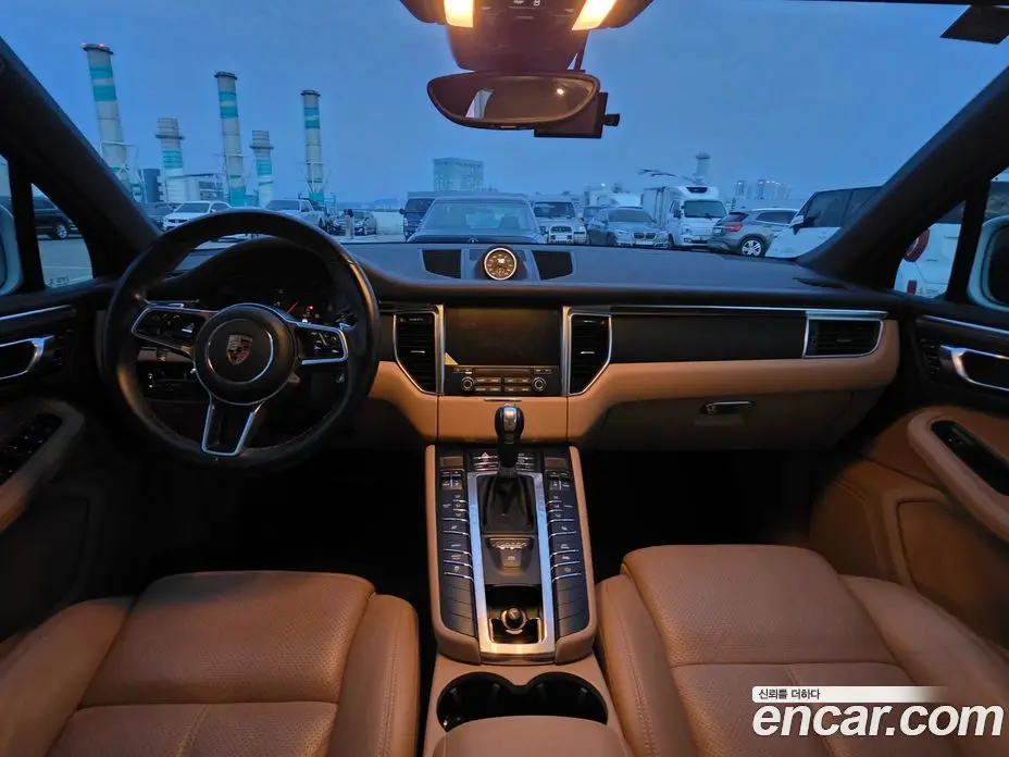 Porsche Macan 2018 2.0 автомат (гидро), фото 9