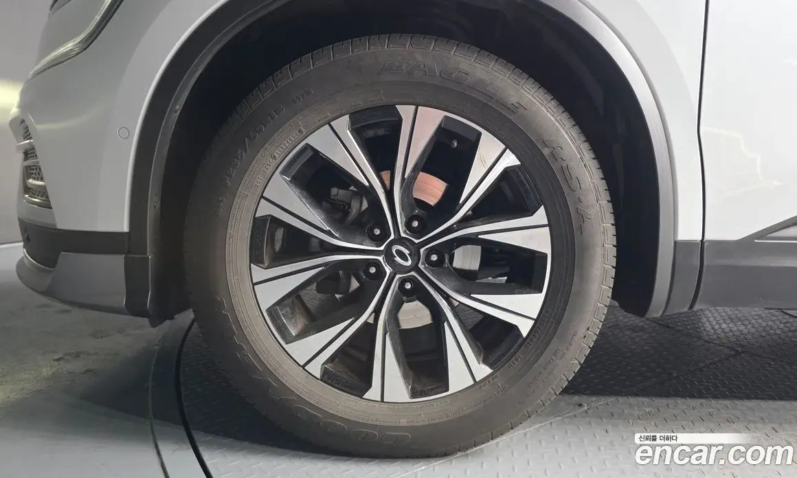 Renault (Samsung) QM6 2023 2.0 автомат (гидро), фото 5 Renault (Samsung) QM6 2023 2.0 автомат (гидро), фото 5