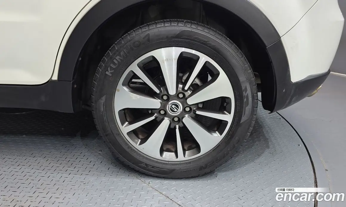 SsangYong Korando 2014 2.0 автомат (гидро), фото 7 SsangYong Korando 2014 2.0 автомат (гидро), фото 7