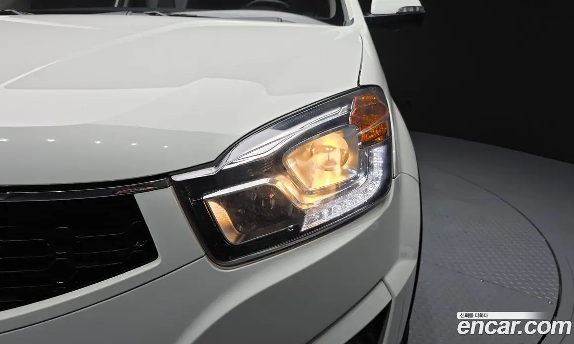SsangYong Korando 2014 2.0 автомат (гидро), фото 8 SsangYong Korando 2014 2.0 автомат (гидро), фото 8