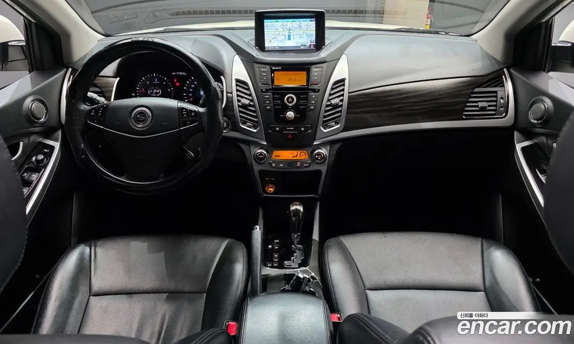 SsangYong Korando 2014 2.0 автомат (гидро), фото 10 SsangYong Korando 2014 2.0 автомат (гидро), фото 10