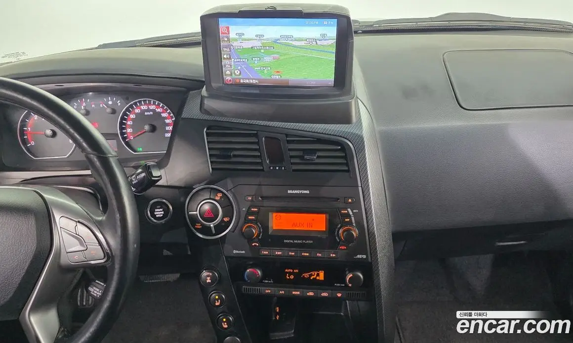 SsangYong Korando 2015 2.0 автомат (гидро), фото 20