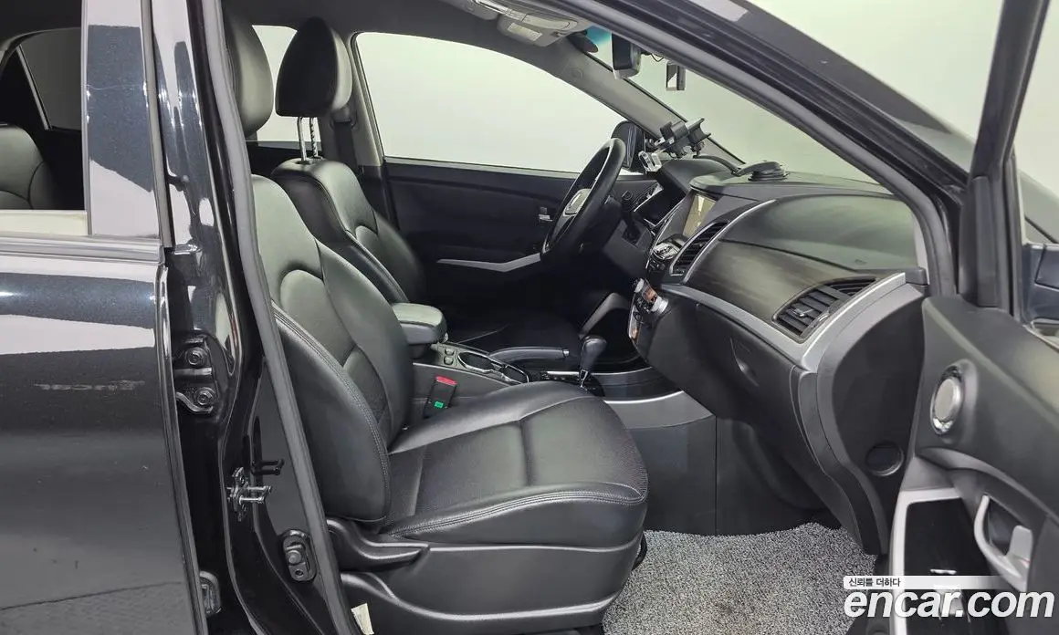 SsangYong Korando 2015 2.0 автомат (гидро), фото 17