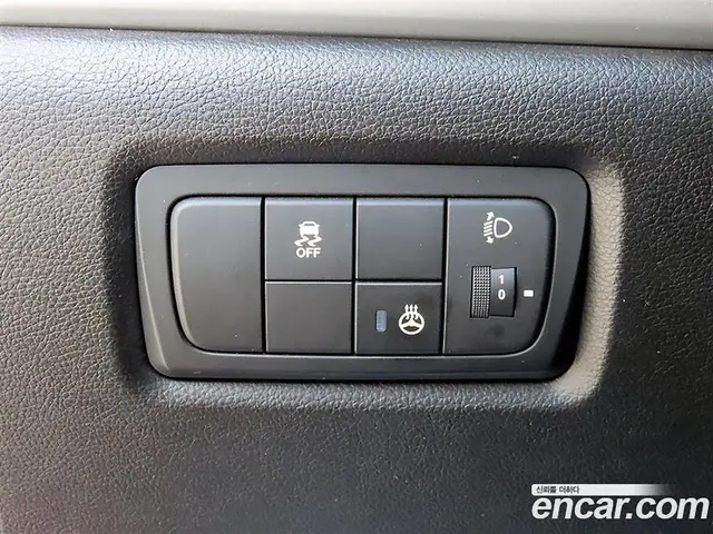 SsangYong Korando 2015 2.2 автомат (гидро), миниатюра 12