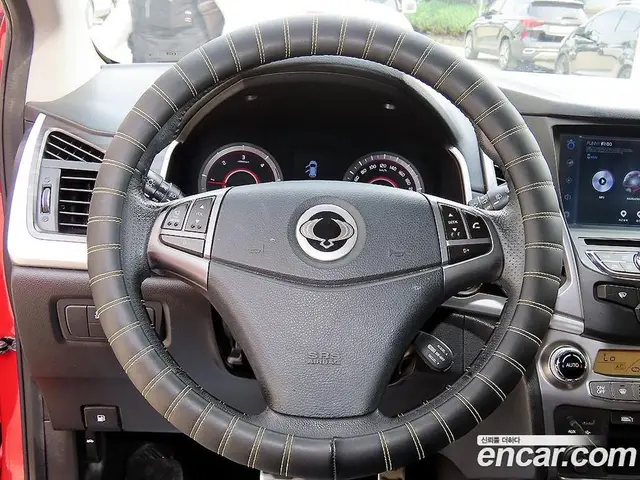 SsangYong Korando 2015 2.2 автомат (гидро), миниатюра 8