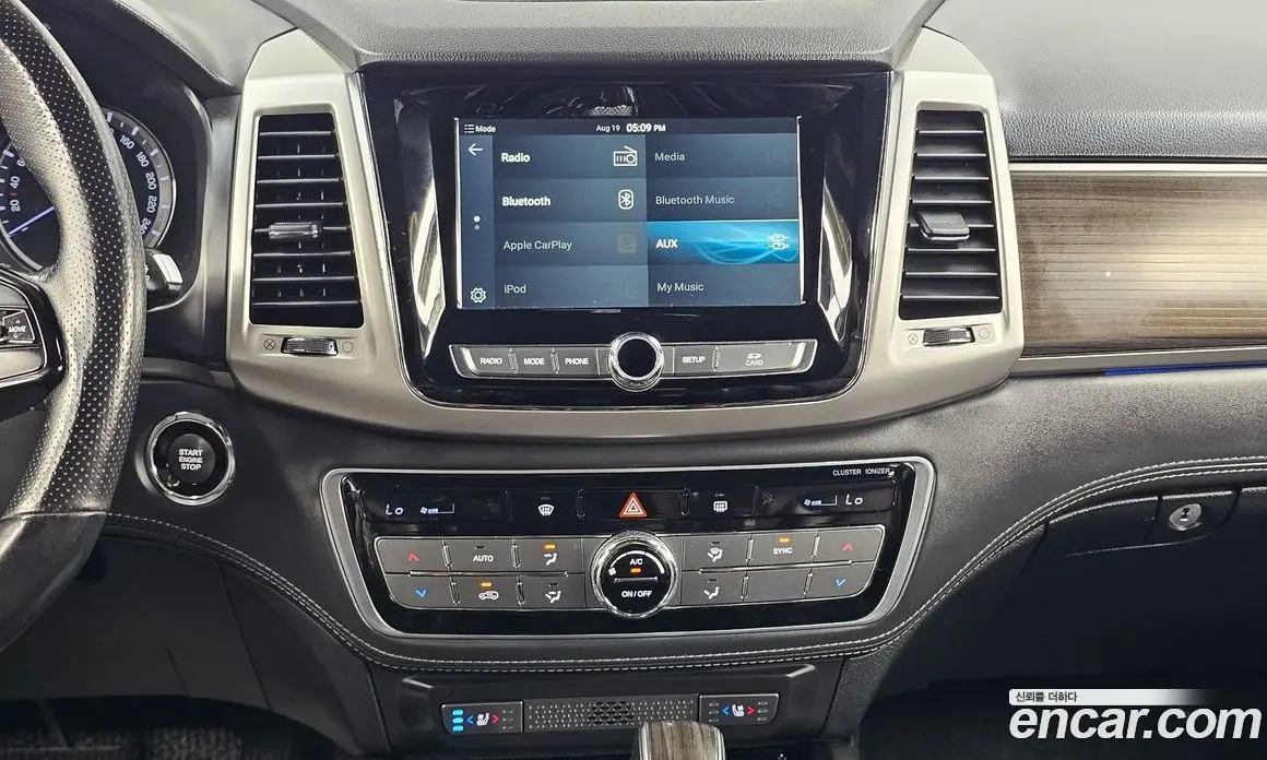 SsangYong Rexton 2017 2.2 автомат (гидро), фото 14