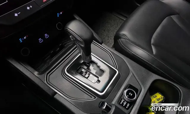 SsangYong Rexton 2023 2.2 автомат (гидро), миниатюра 12