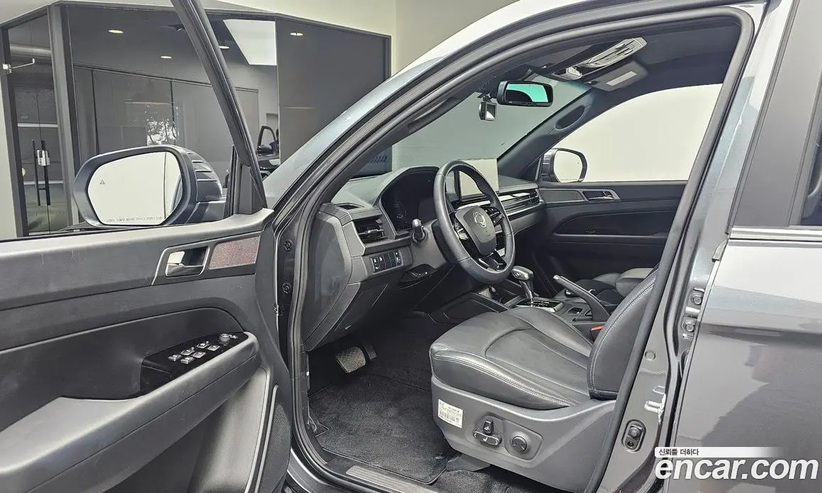 SsangYong Rexton 2025 2.2 автомат (гидро), фото 13 SsangYong Rexton 2025 2.2 автомат (гидро), фото 13