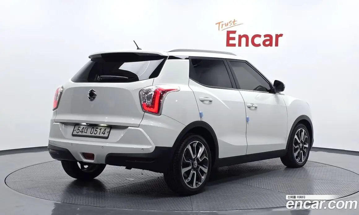 SsangYong TIBOLI 2015 1.6 автомат (гидро), фото 2 SsangYong TIBOLI 2015 1.6 автомат (гидро), фото 2