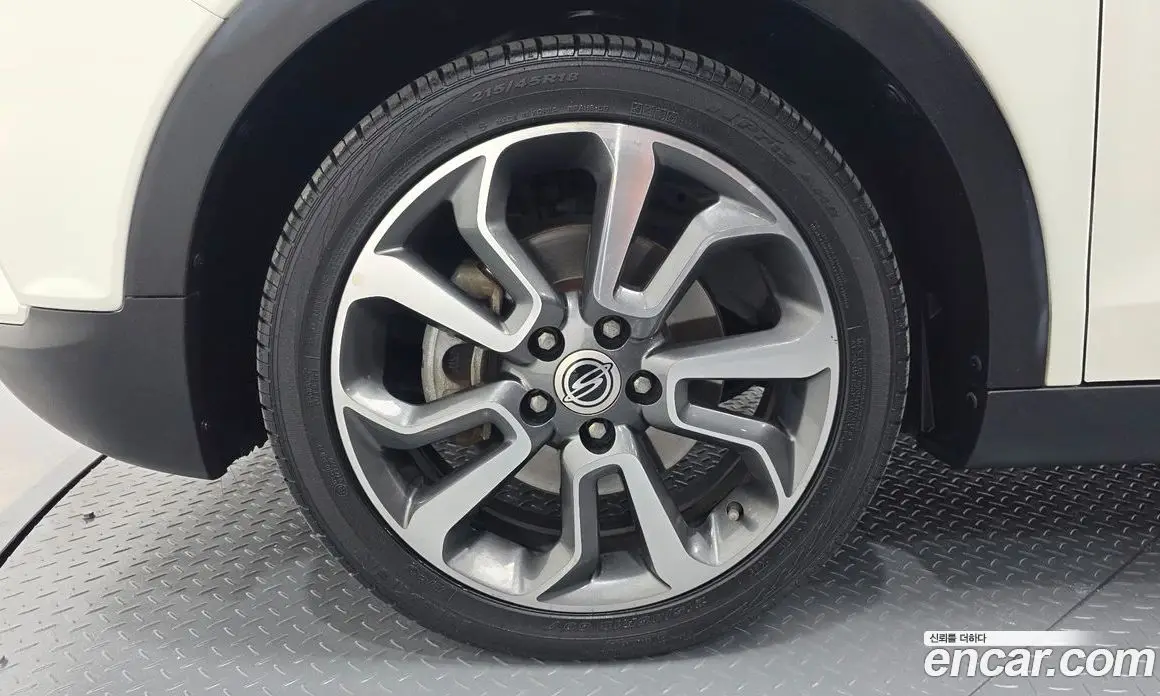 SsangYong TIBOLI 2015 1.6 автомат (гидро), фото 5 SsangYong TIBOLI 2015 1.6 автомат (гидро), фото 5