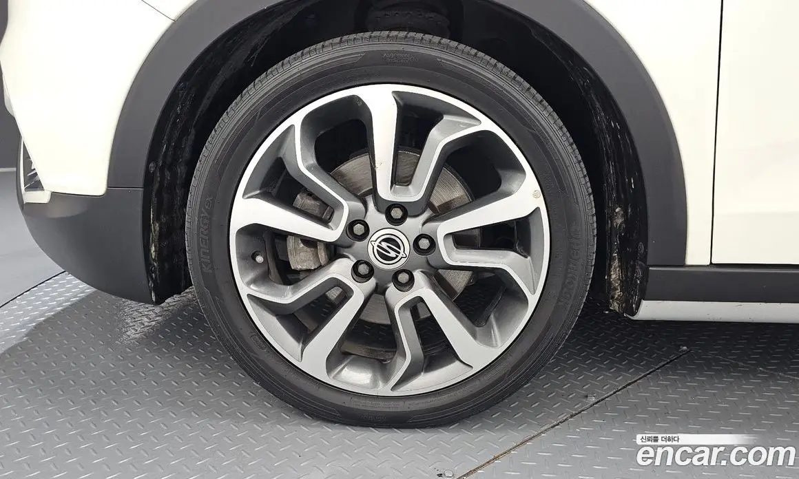 SsangYong TIBOLI 2016 1.6 автомат (гидро), фото 5 SsangYong TIBOLI 2016 1.6 автомат (гидро), фото 5