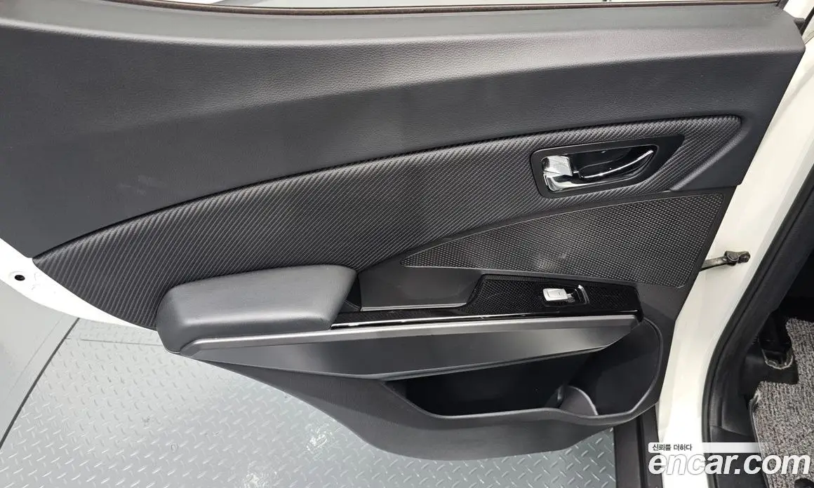SsangYong TIBOLI 2016 1.6 автомат (гидро), фото 14 SsangYong TIBOLI 2016 1.6 автомат (гидро), фото 14
