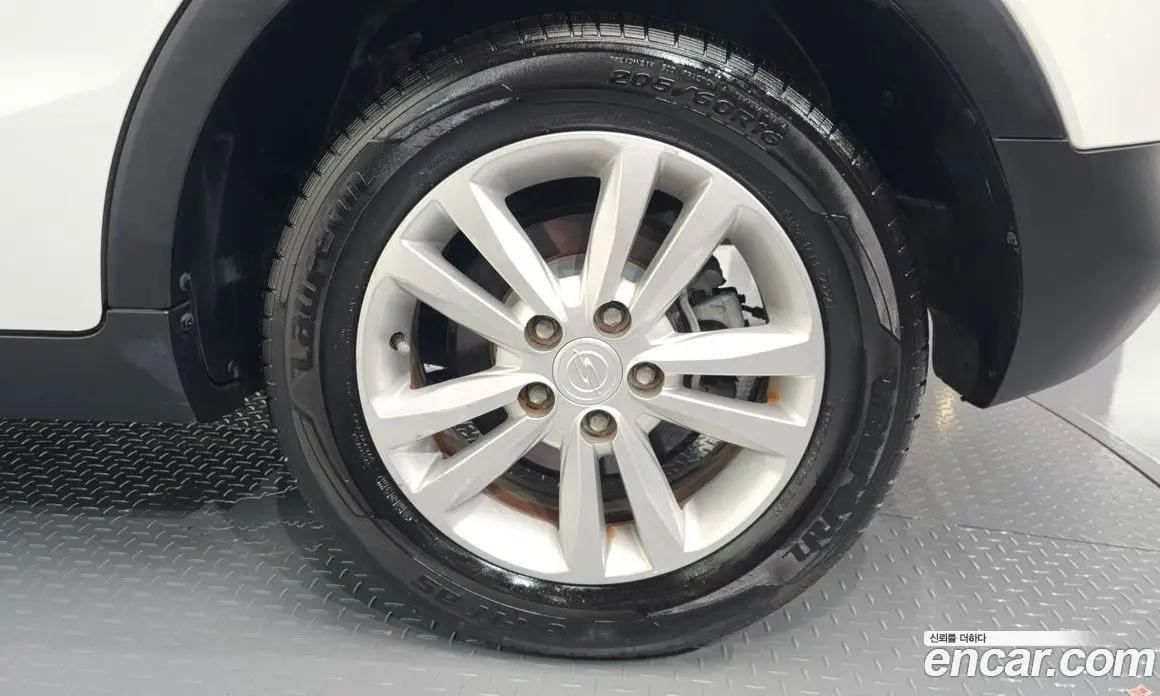 SsangYong TIBOLI 2016 1.6 автомат (гидро), фото 6 SsangYong TIBOLI 2016 1.6 автомат (гидро), фото 6