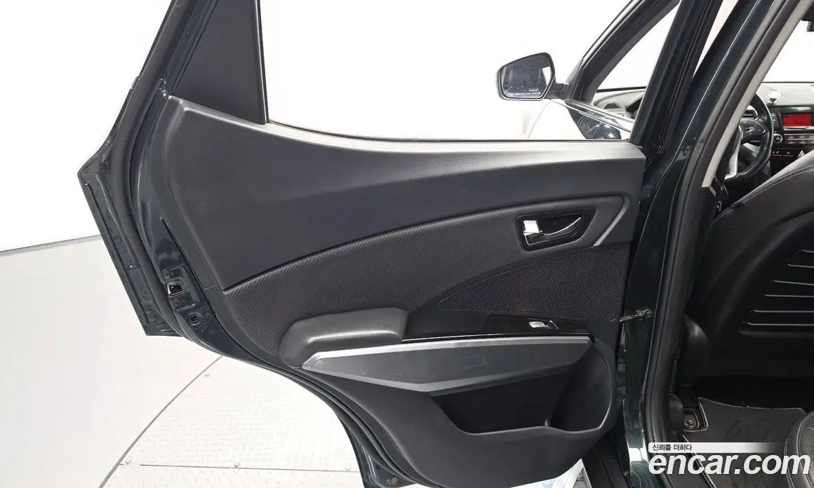 SsangYong TIBOLI 2017 1.6 автомат (гидро), фото 15 SsangYong TIBOLI 2017 1.6 автомат (гидро), фото 15