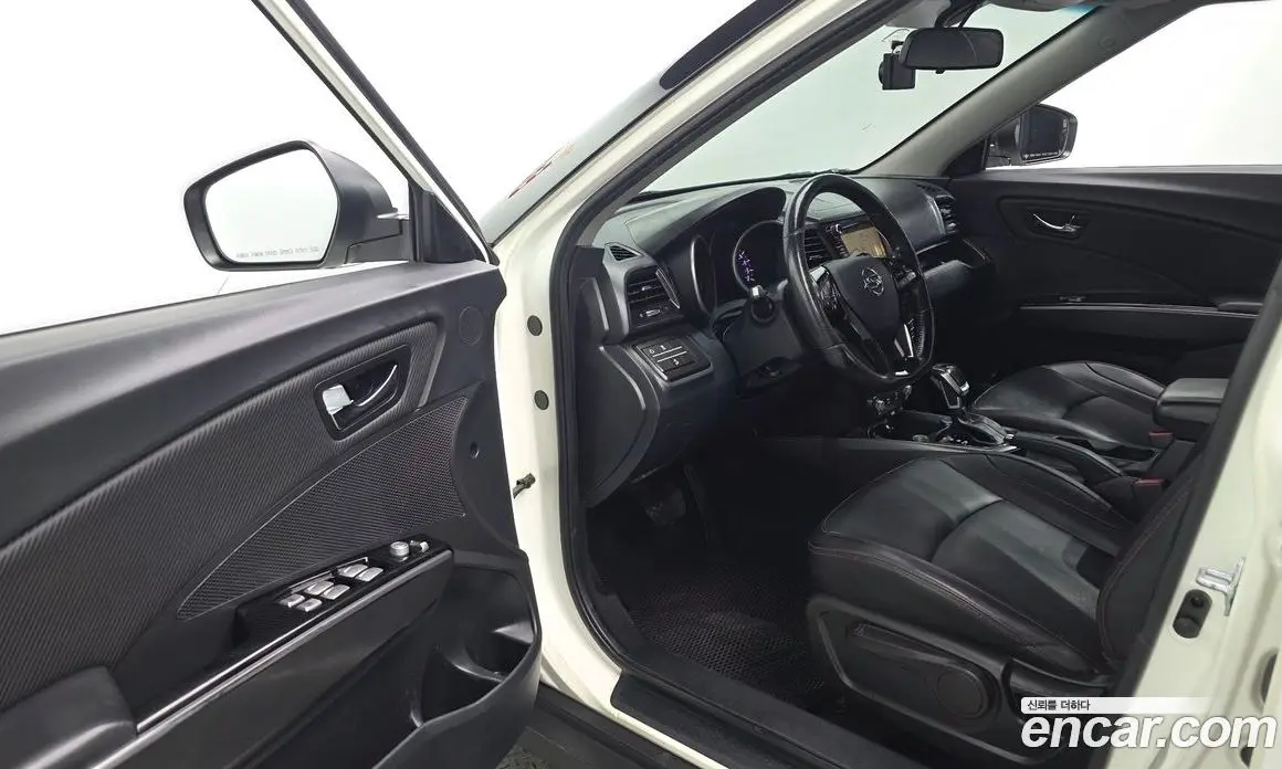 SsangYong TIBOLI 2018 1.6 автомат (гидро), фото 13