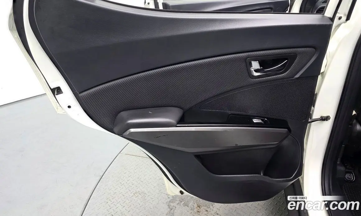 SsangYong TIBOLI 2018 1.6 автомат (гидро), фото 15