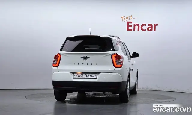 SsangYong TIBOLI 2018 1.6 автомат (гидро), миниатюра 4