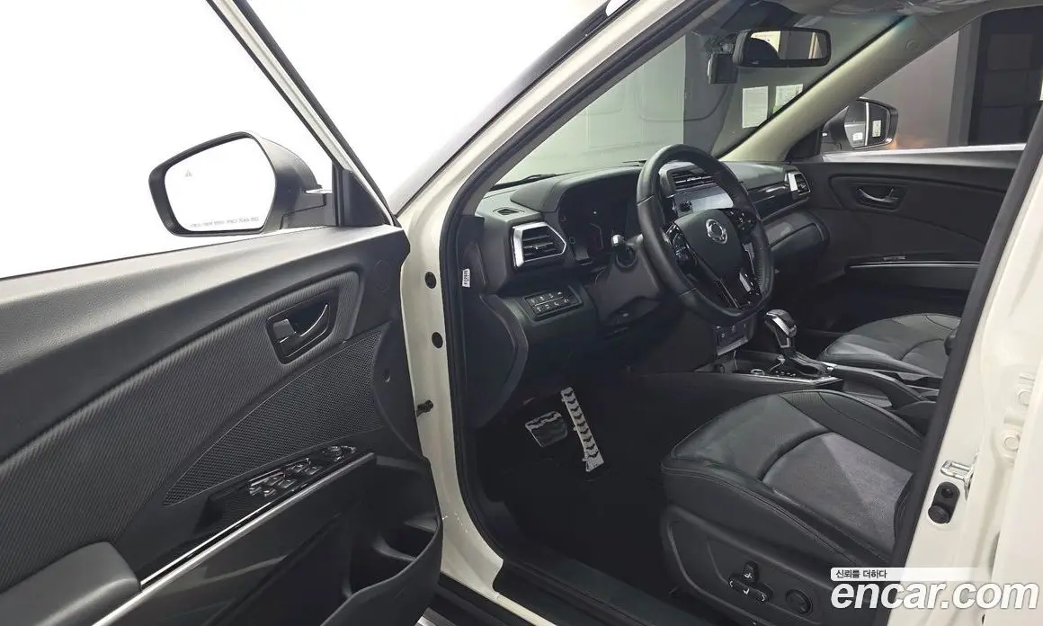 SsangYong TIBOLI 2023 1.5 автомат (гидро), фото 13 SsangYong TIBOLI 2023 1.5 автомат (гидро), фото 13