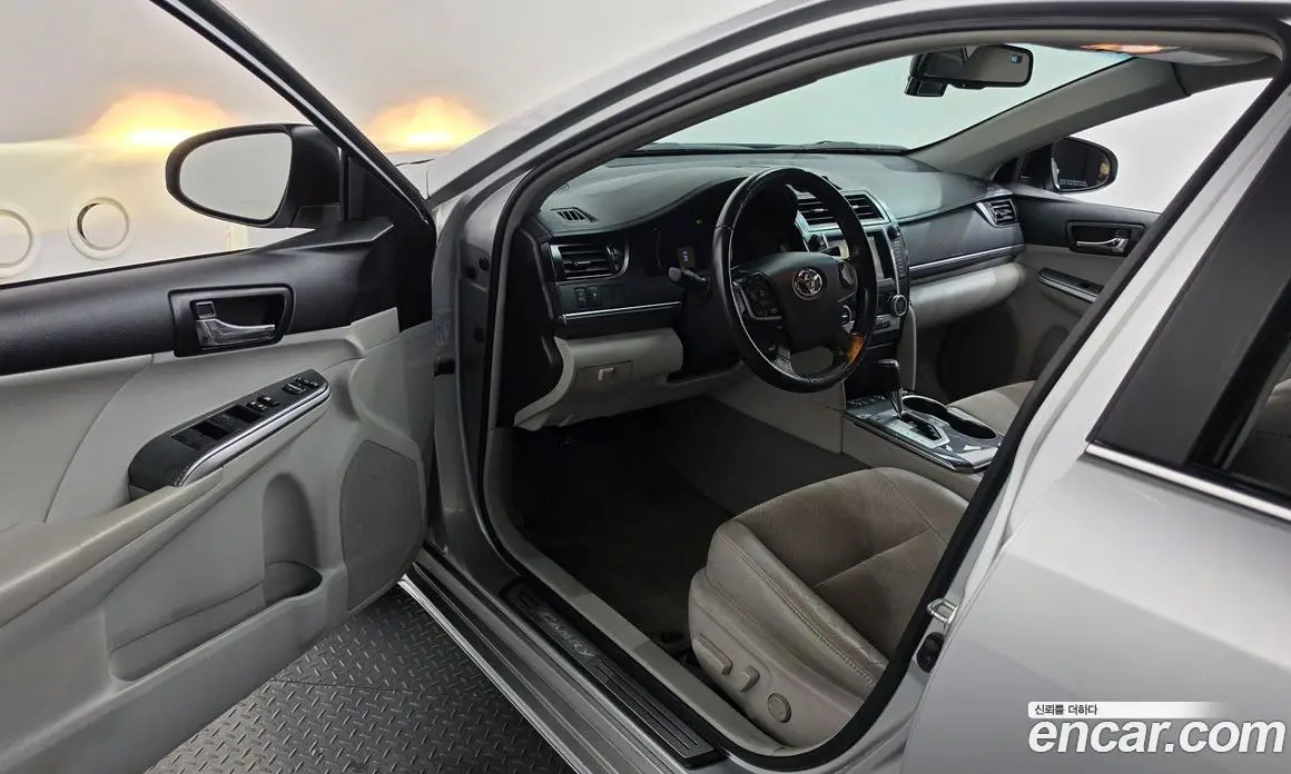 Toyota Camry 2012 2.5 автомат (гидро), фото 10