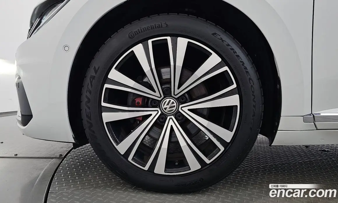 Volkswagen Arteon 2019 2.0 автомат (гидро), фото 4