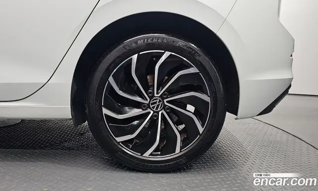 Volkswagen Golf 2022 2.0 автомат (гидро), миниатюра 6 Volkswagen Golf 2022 2.0 автомат (гидро), миниатюра 6