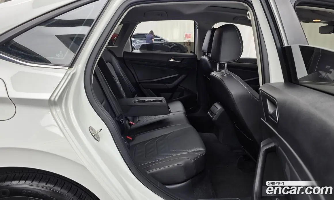 Volkswagen Jetta 2021 1.4 автомат (гидро), фото 12