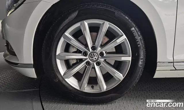 Volkswagen Passat 2018 2.0 автомат (гидро), миниатюра 5 Volkswagen Passat 2018 2.0 автомат (гидро), миниатюра 5