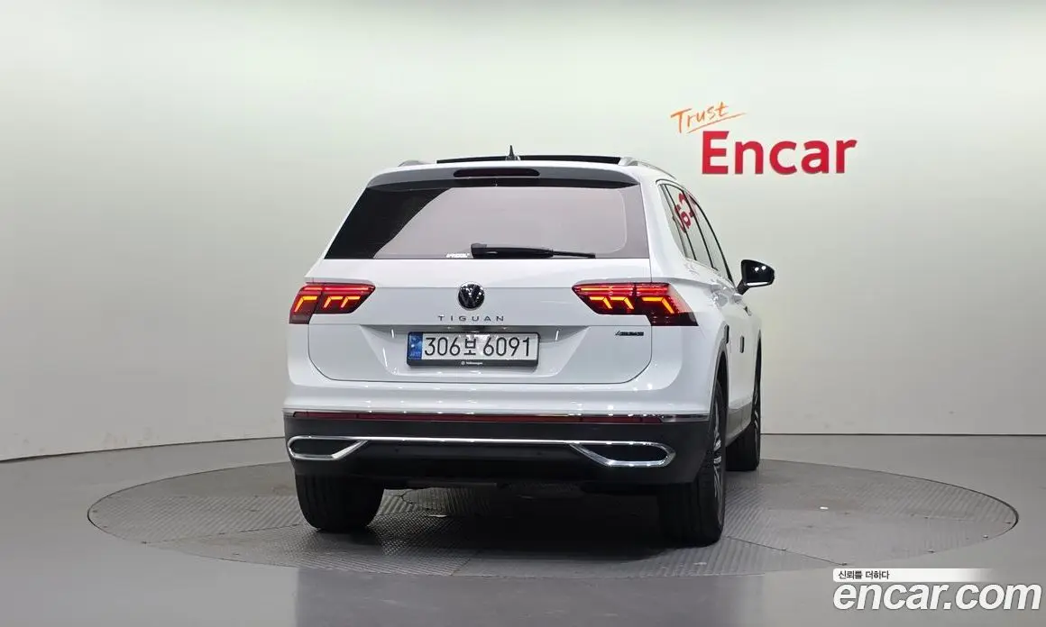 Volkswagen Tiguan 2022 2.0 автомат (гидро), фото 4