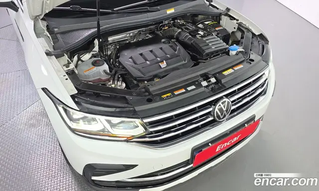 Volkswagen Tiguan 2022 2.0 автомат (гидро), миниатюра 6