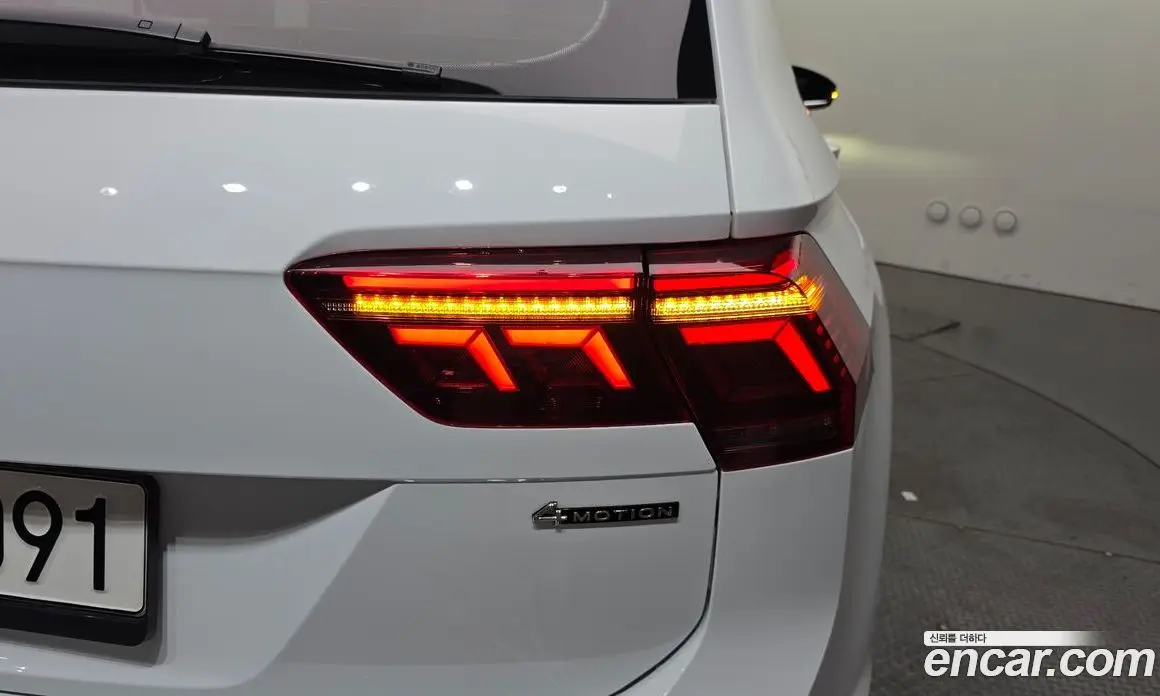 Volkswagen Tiguan 2022 2.0 автомат (гидро), фото 9