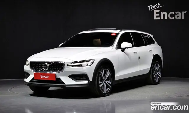 Volvo V60, 2021, 69 576 км