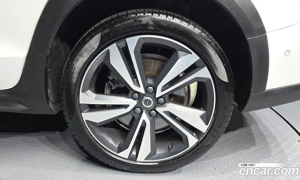 Volvo V60 2021 2.0 автомат (гидро), фото 7