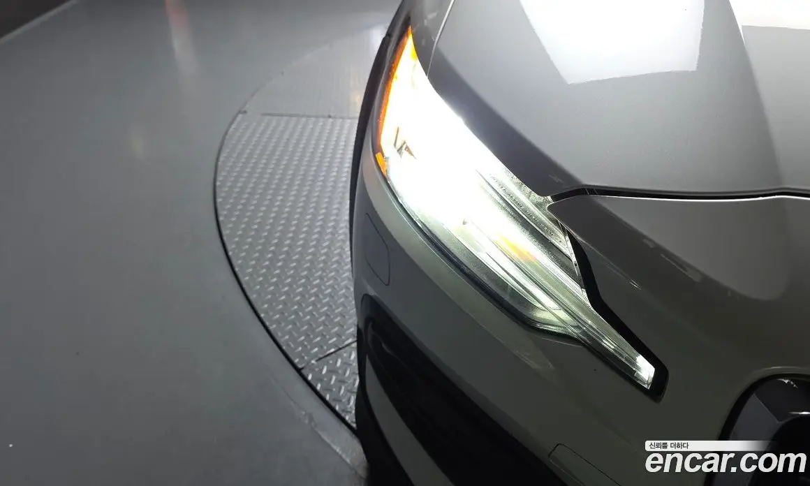 Volvo V60 2021 2.0 автомат (гидро), фото 8