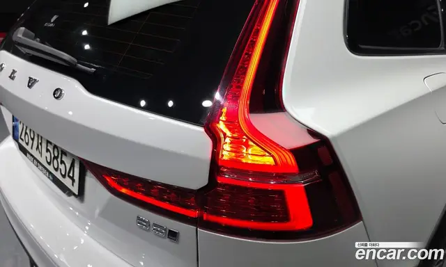 Volvo V60 2021 2.0 автомат (гидро), миниатюра 9