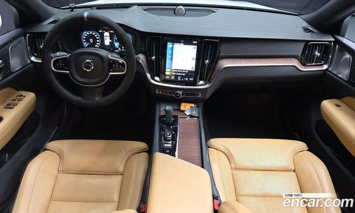 Volvo V60 2021 2.0 автомат (гидро), фото 10