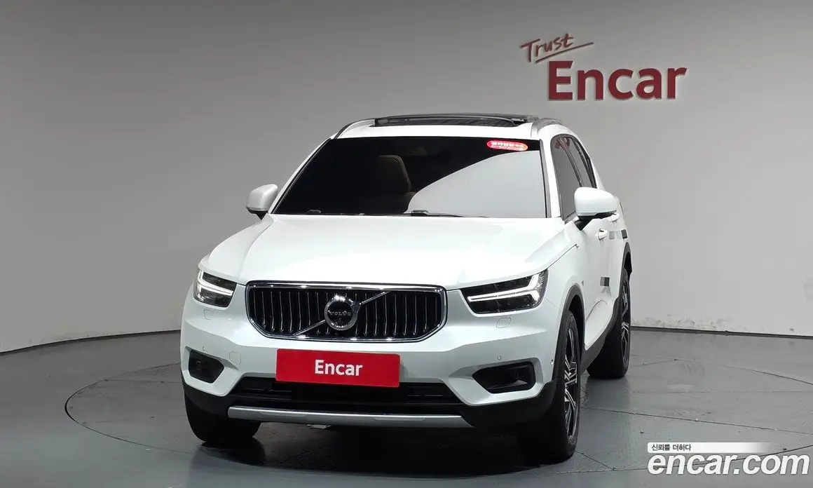 Volvo XC40 2021 2.0 автомат (гидро), фото 2 Volvo XC40 2021 2.0 автомат (гидро), фото 2