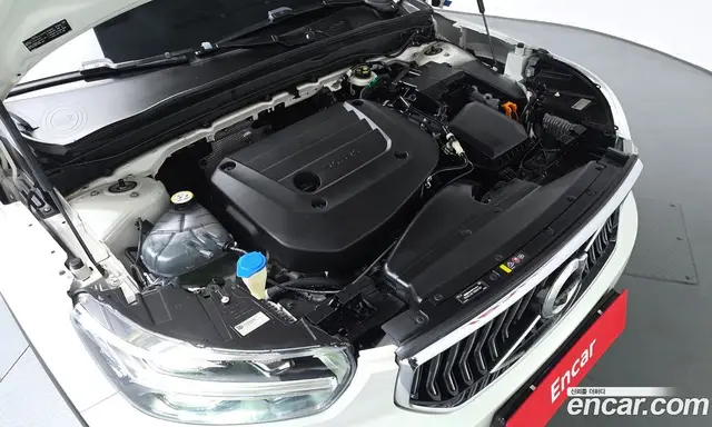 Volvo XC40 2021 2.0 автомат (гидро), миниатюра 5 Volvo XC40 2021 2.0 автомат (гидро), миниатюра 5