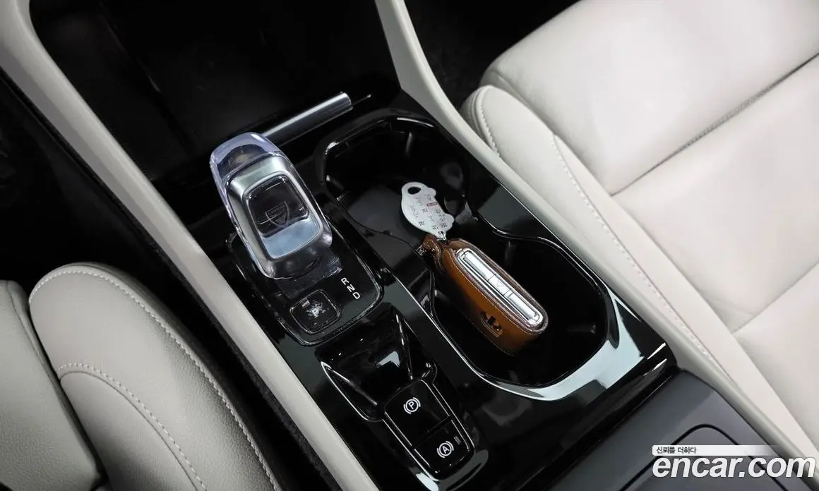 Volvo XC40 2024 2.0 автомат (гидро), фото 12 Volvo XC40 2024 2.0 автомат (гидро), фото 12